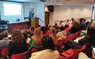 Nuestro Director disertó en el Hospital Fernández